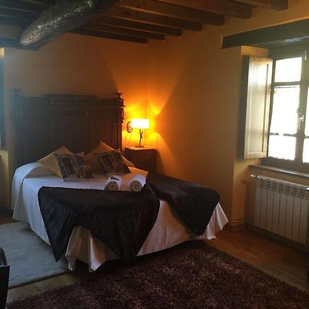 Os Tres Teixos Otel Adelán Dış mekan fotoğraf